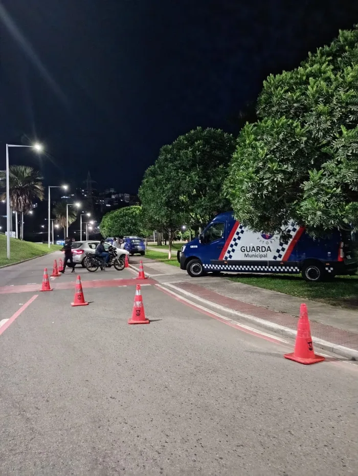 Blitz em Vitória registra 30 recusas ao bafômetro entre 170 abordagens