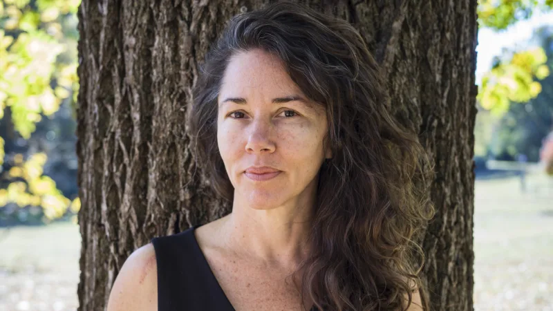 Capixaba de coração, Eliza Capai lança "A Fabulosa Máquina do Tempo"