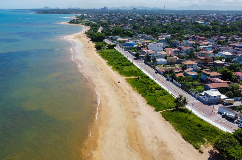 Praia no município da Serra, na Grande Vitória