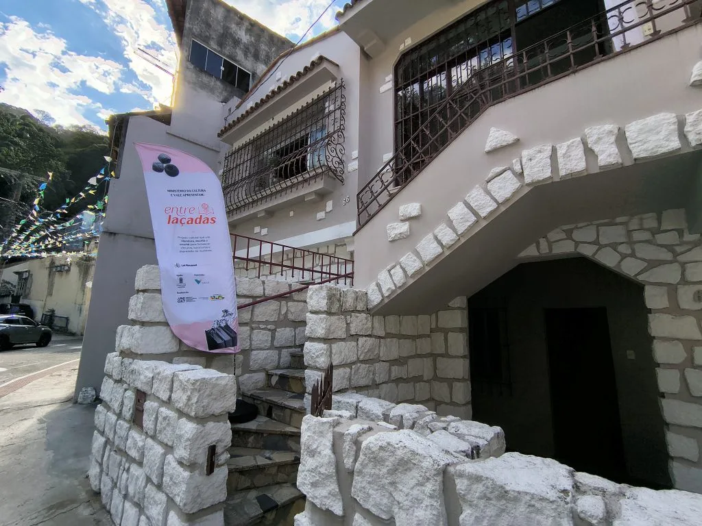 Fachada da Casa Cultural Maria José Menezes no Centro de Vitória